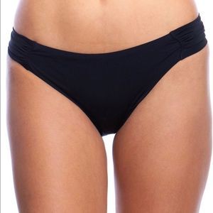 NWT TRINA TURK black side-ruched bikini swim bottoms, plus size 14